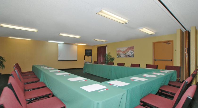 Hotel Ramada Tucson East Extérieur photo